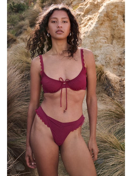 Hazel Thong - Red