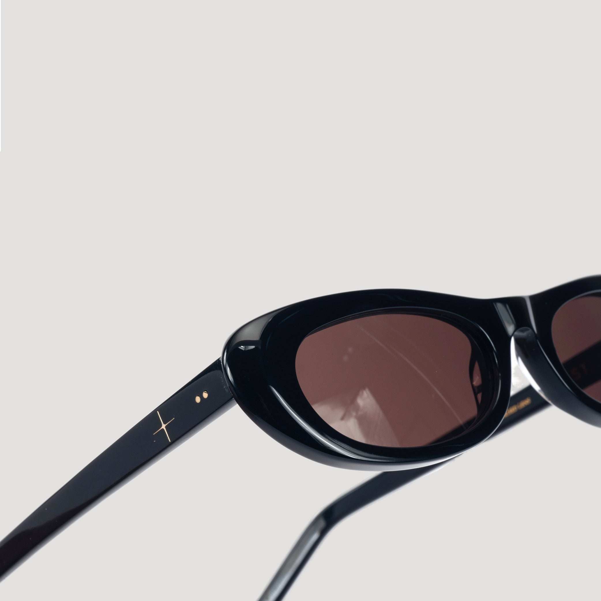 L5Y - BLACK- CR39 LENS